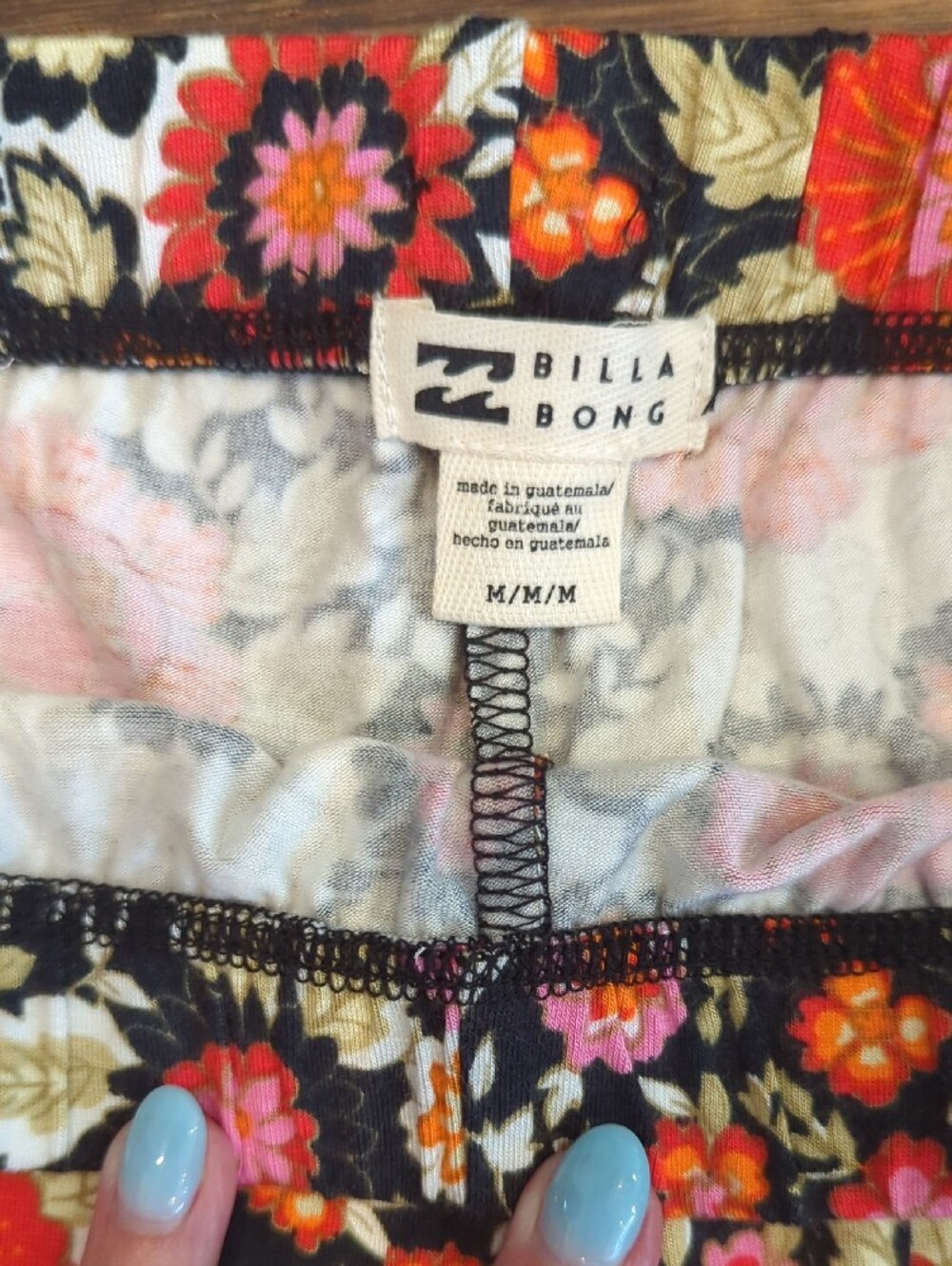 Billabong Womens Black Floral Bell-Bottom Leggings with Orange & Pink Blooms - Picture 2 of 2